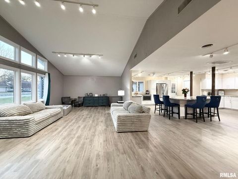 Tiny photo for 2 PINEWOOD Drive, Carbondale, IL 62901 (MLS # QC4269880)