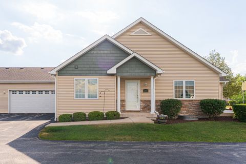 Tiny photo for 2182 Waterbury Lane E #2182, Sycamore, IL 60178 (MLS # 12490494)