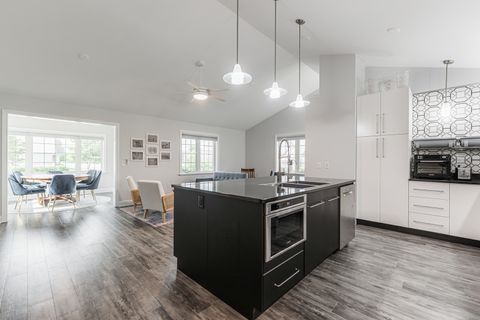 Tiny photo for 2182 Waterbury Lane E #2182, Sycamore, IL 60178 (MLS # 12490494)