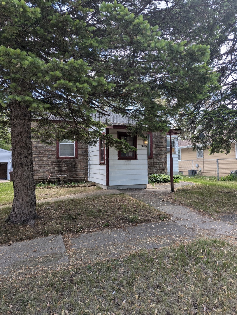 3007 Huffman Boulevard