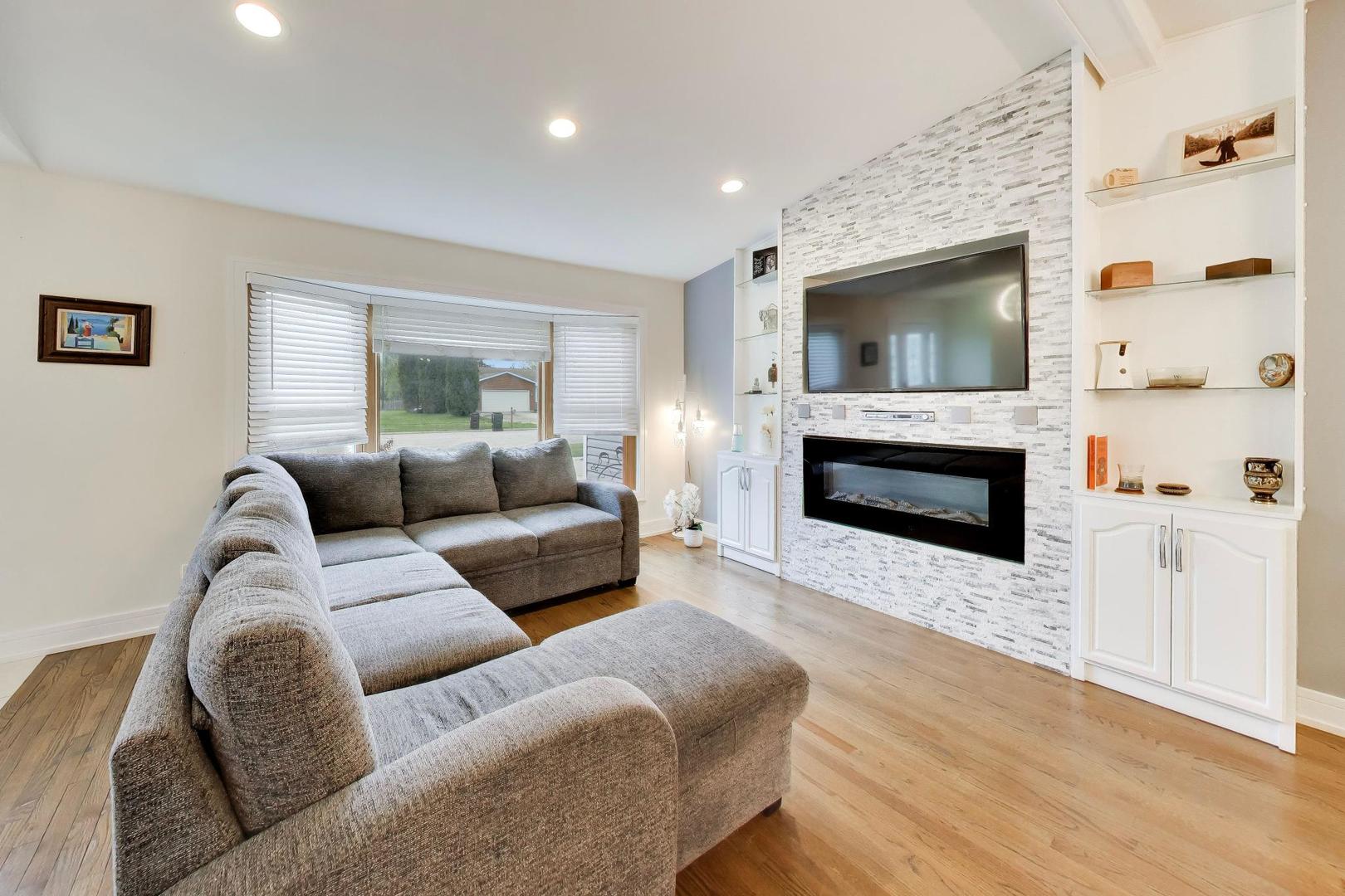 1410 N Scully Drive