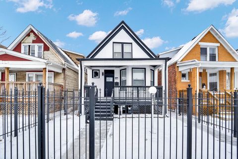 Tiny photo for 6607 S Oakley Avenue, Chicago, IL 60636 (MLS # 12550311)