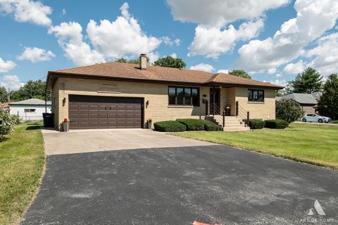 Photo of 6710 W 115th Street, Worth, IL 60482 (MLS # 12489200)