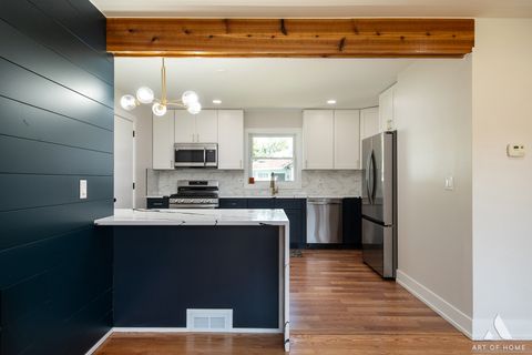Tiny photo for 6710 W 115th Street, Worth, IL 60482 (MLS # 12489200)