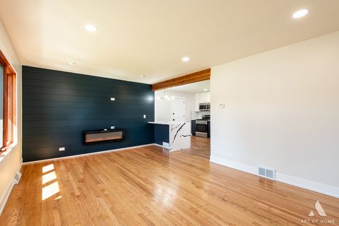 Tiny photo for 6710 W 115th Street, Worth, IL 60482 (MLS # 12489200)