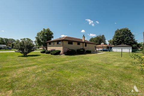 Tiny photo for 6710 W 115th Street, Worth, IL 60482 (MLS # 12489200)