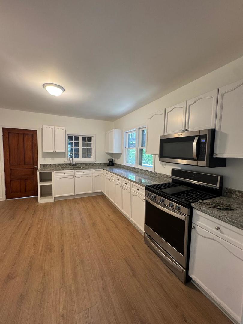 14040 Lincoln Avenue