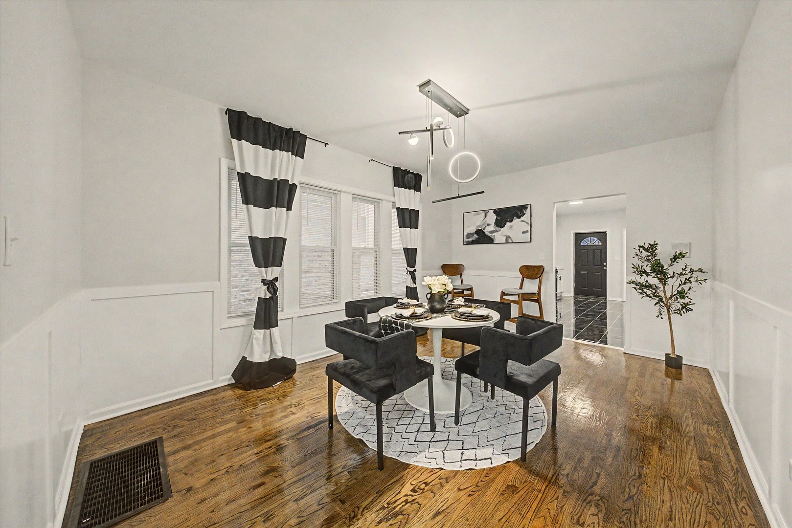 7641 S Phillips Avenue