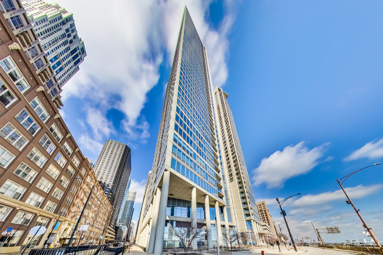 600 N Lake Shore Drive 3011
