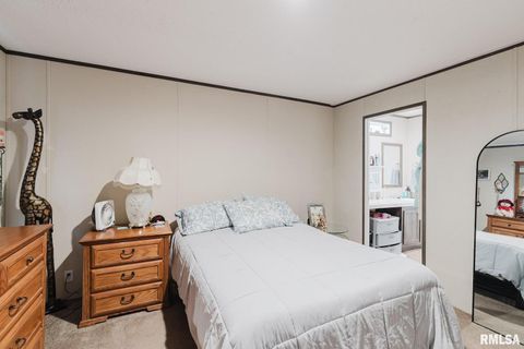 Tiny photo for 344 N Seba Street, Hurst, IL 62949 (MLS # EB459836)