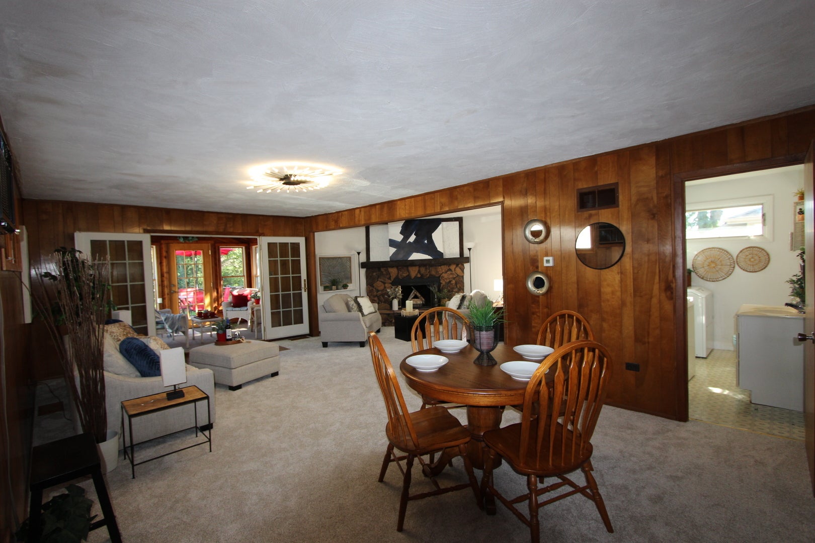 3308 Peacock Lane