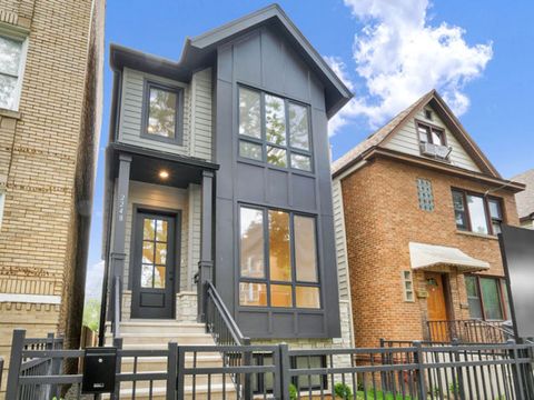 2248 W Ainslie Street Chicago IL 60625