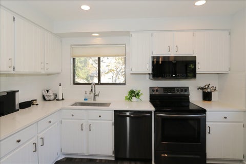 Tiny photo for 746A Oak Hill Road #A, Lake Barrington, IL 60010 (MLS # 12791278)