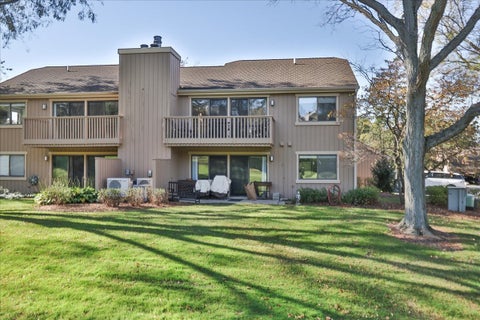 Tiny photo for 746A Oak Hill Road #A, Lake Barrington, IL 60010 (MLS # 12791278)