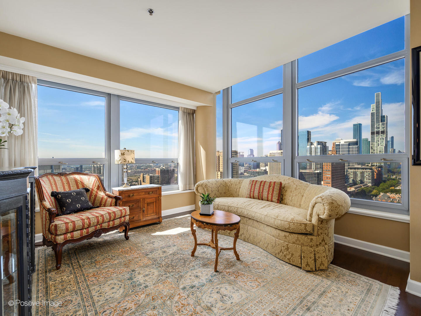 1600 S Prairie Avenue 2304