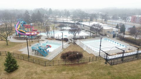 Tiny photo for 714 E Emerson Avenue, Lombard, IL 60148 (MLS # 12586118)