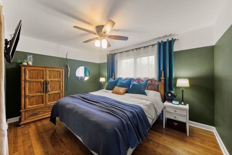 Tiny photo for 714 E Emerson Avenue, Lombard, IL 60148 (MLS # 12586118)