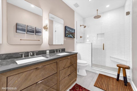Tiny photo for 2907 N Wolcott Avenue #B, Chicago, IL 60657 (MLS # 12759637)