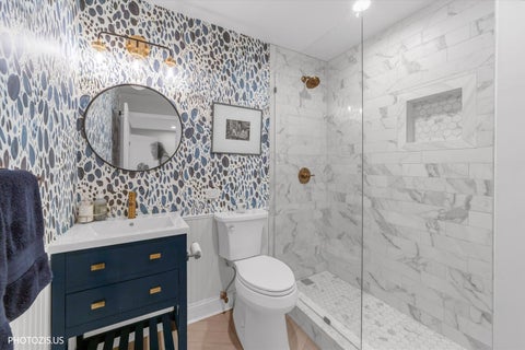 Tiny photo for 2907 N Wolcott Avenue #B, Chicago, IL 60657 (MLS # 12759637)