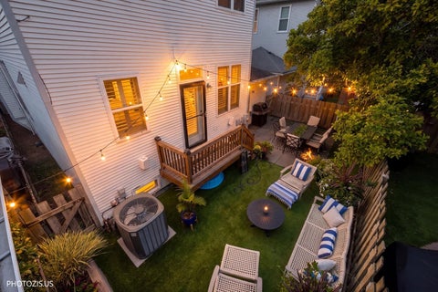 Tiny photo for 2907 N Wolcott Avenue #B, Chicago, IL 60657 (MLS # 12759637)