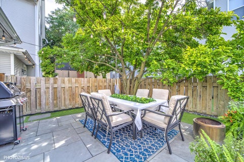 Tiny photo for 2907 N Wolcott Avenue #B, Chicago, IL 60657 (MLS # 12759637)