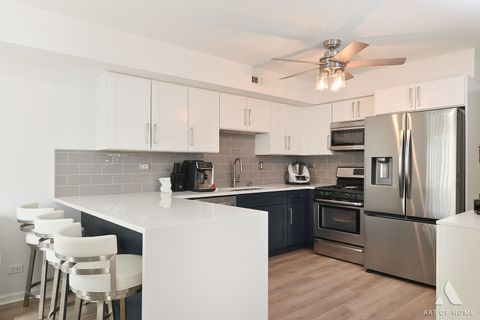 Tiny photo for 902 Ashley Court, Westmont, IL 60559 (MLS # 12629366)