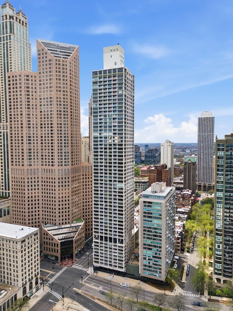 Photo of 1000 N Lake Shore Plaza #24C, Chicago, IL 60611 (MLS # 12728914)