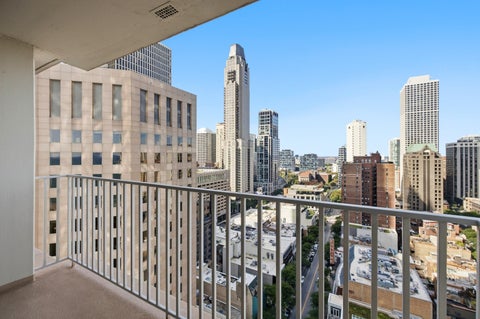 Tiny photo for 1000 N Lake Shore Plaza #24C, Chicago, IL 60611 (MLS # 12728914)