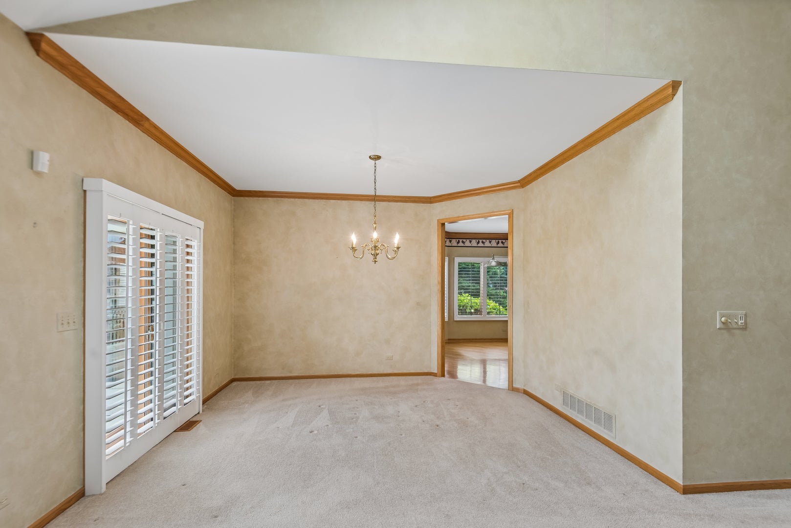 789 Woodland Drive