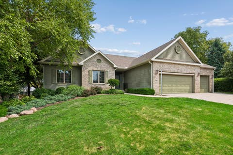 Photo of 789 Woodland Drive, Antioch, IL 60002 (MLS # 12725896)