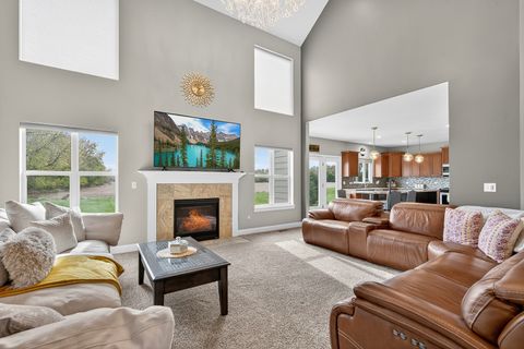 Tiny photo for 693 Slate Run, Elgin, IL 60124 (MLS # 12505578)