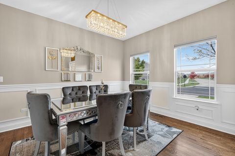 Tiny photo for 693 Slate Run, Elgin, IL 60124 (MLS # 12505578)