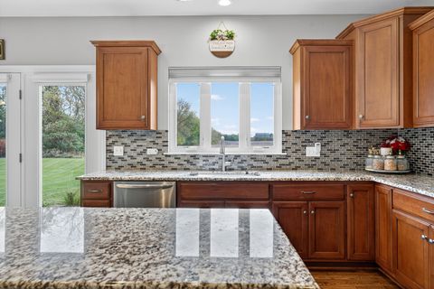 Tiny photo for 693 Slate Run, Elgin, IL 60124 (MLS # 12505578)