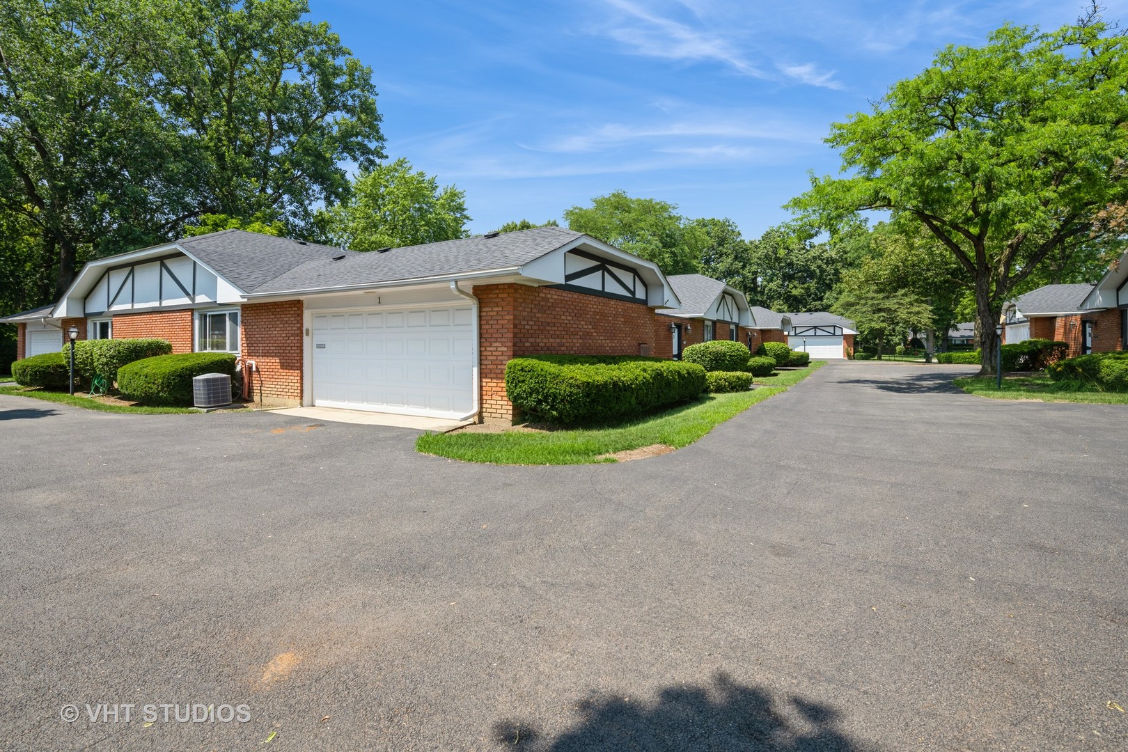1 Falkirk Lane
