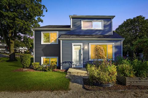 Tiny photo for 27W120 Williams Street, Winfield, IL 60190 (MLS # 12484724)