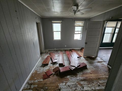 Tiny photo for 724 Park Avenue, Mt Vernon, IL 62864 (MLS # 12589938)