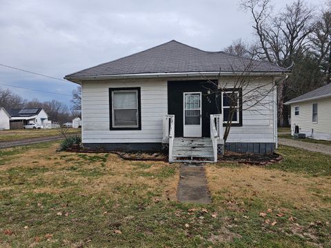 Photo of 724 Park Avenue, Mt Vernon, IL 62864 (MLS # 12589938)