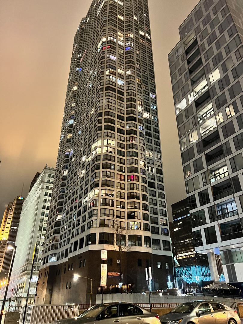 405 N Wabash Avenue 4308