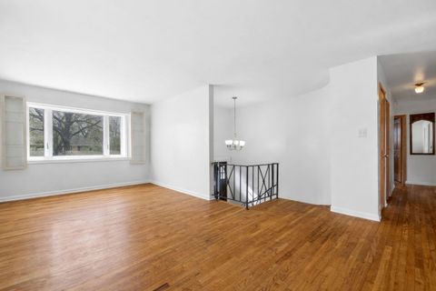 Tiny photo for 933 S Iowa Avenue, Addison, IL 60101 (MLS # 12621933)