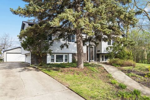 Tiny photo for 933 S Iowa Avenue, Addison, IL 60101 (MLS # 12621933)