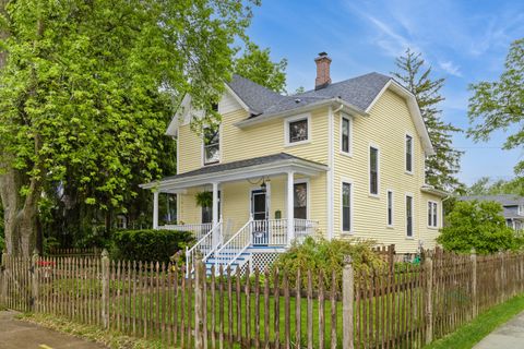 449 Dacy Street Woodstock IL 60098