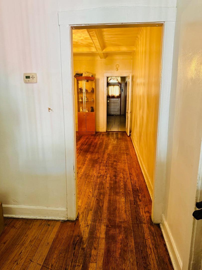 4935 W Monroe Street