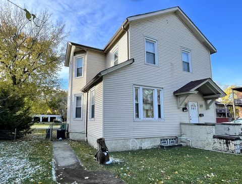 Photo of 347 Pine Street, Joliet, IL 60435 (MLS # 12515443)