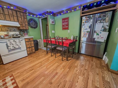 Tiny photo for 615 W 9th Street, Sterling, IL 61081 (MLS # 12526681)