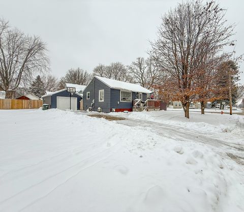 Tiny photo for 615 W 9th Street, Sterling, IL 61081 (MLS # 12526681)