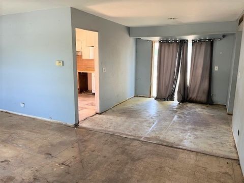 Tiny photo for 28 Chaucer Lane, Streamwood, IL 60107 (MLS # 12481389)