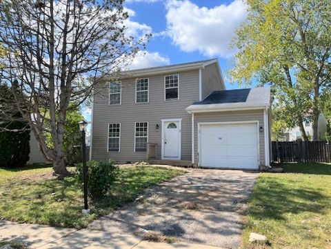 Photo of 28 Chaucer Lane, Streamwood, IL 60107 (MLS # 12481389)