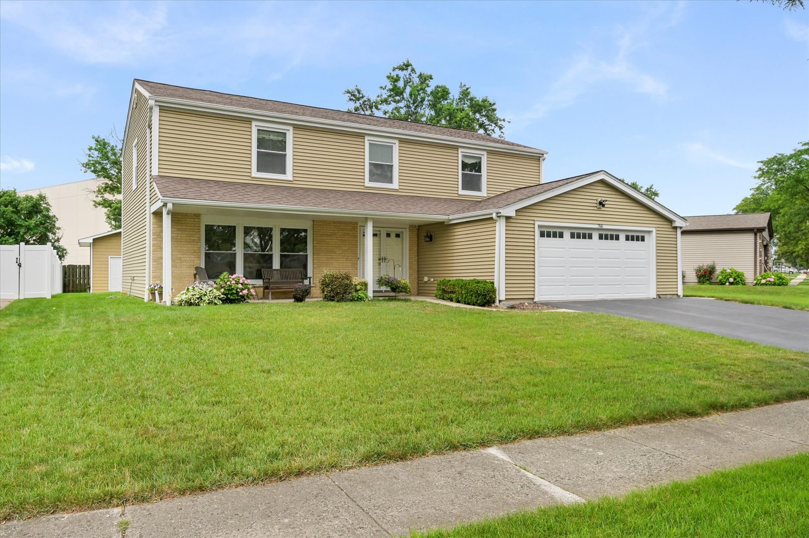 766 Oakwood Drive