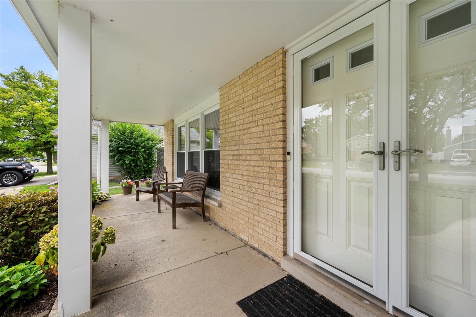 766 Oakwood Drive