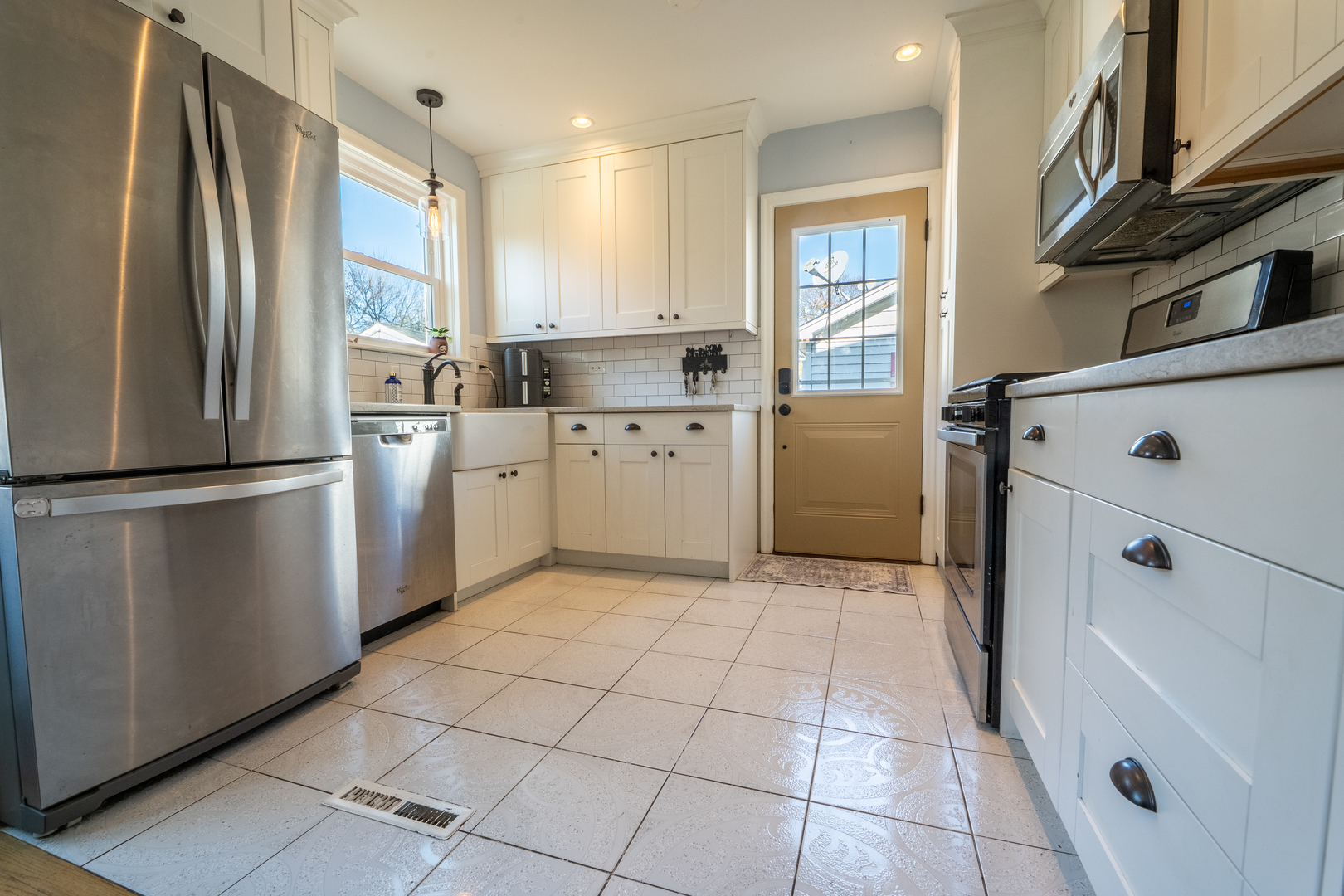 218 S Fairfield Avenue